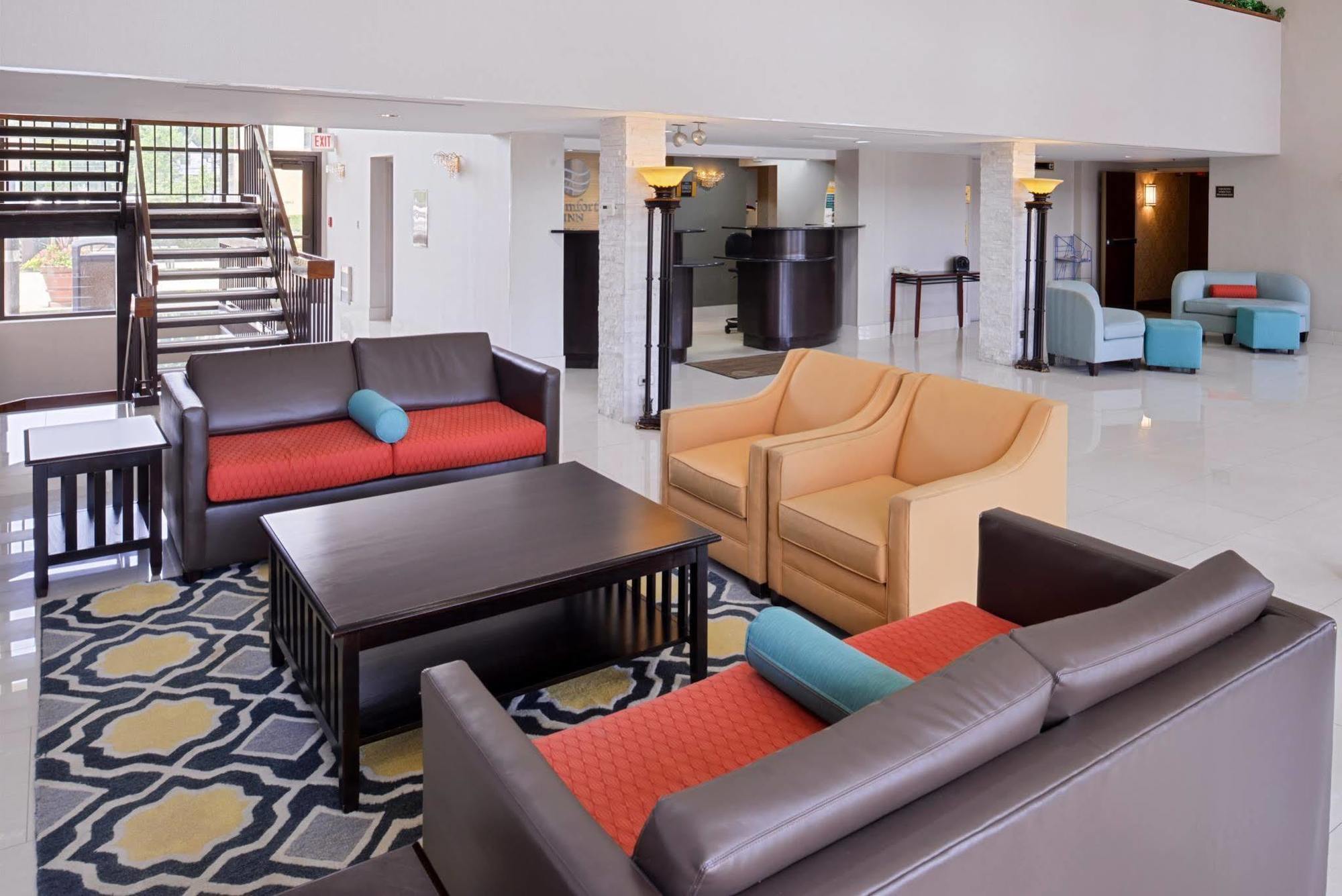 Comfort Inn Convention Center-Chicago O'Hare Airport Des Plaines Bagian luar foto